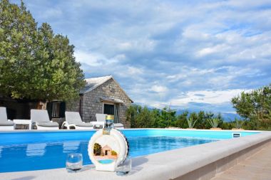 Holiday home Tonka - with pool; H(4+2) Pucisca - Island Brac  - Croatia