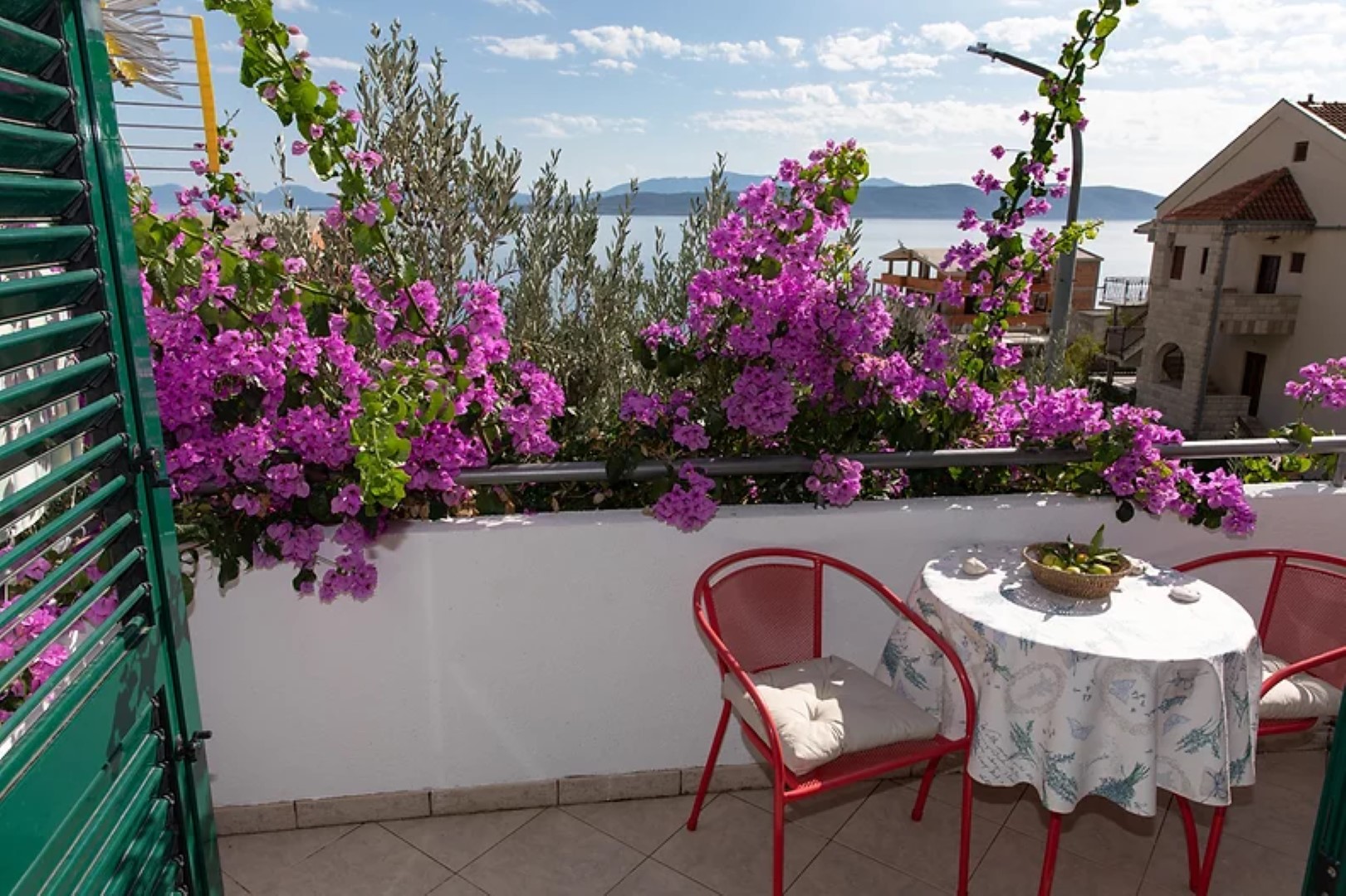 Apartments Blue - 100 m from beach: A1(3+1) Igrane - Riviera Makarska 