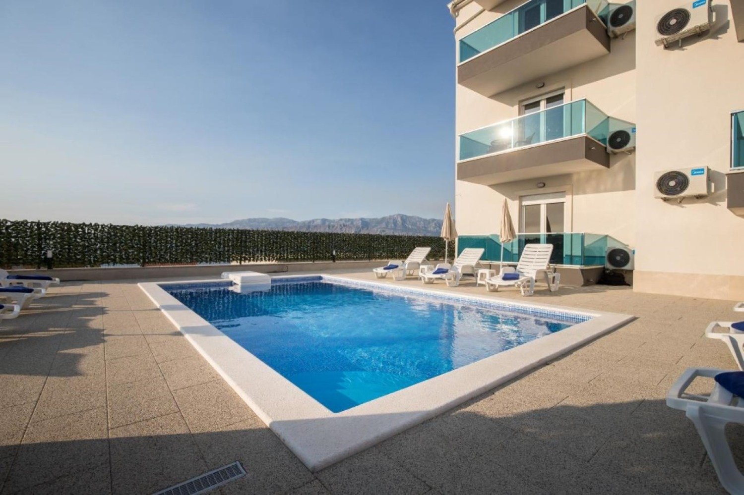Apartment Jakov - modern and cosy with pool: B3 Postira, Island Brac 1