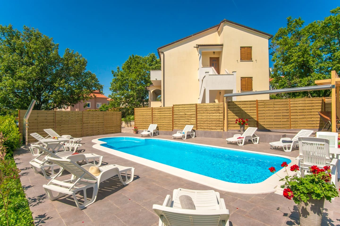Apartment Marinko - with pool : A1  Barban, Istria 1