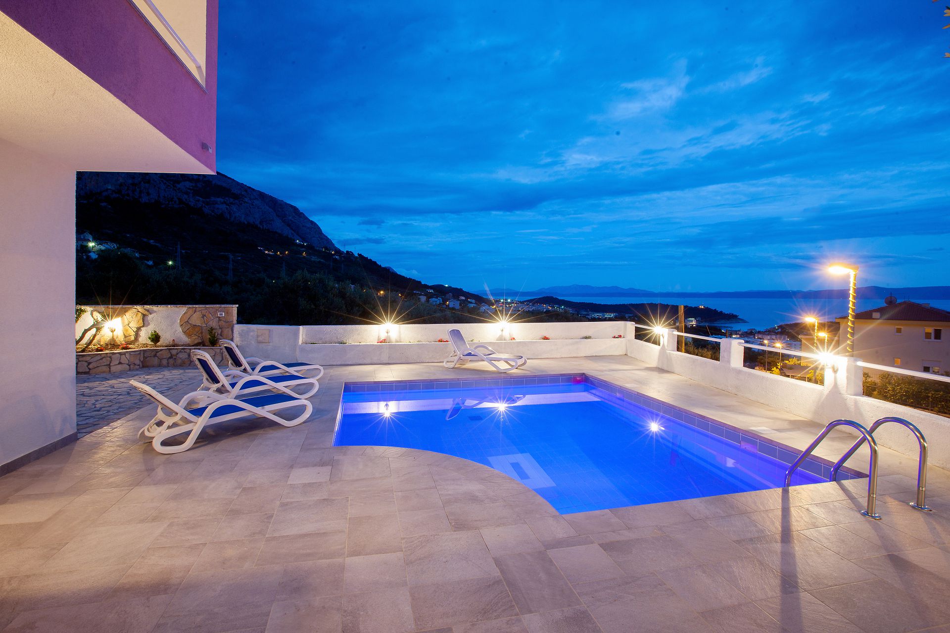 Holiday house Sandra - with pool : Makarska, Riviera Makarska 1