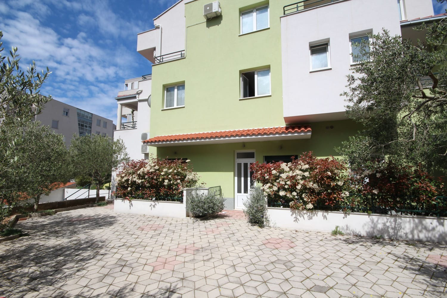 Apartment JoviZe - free parking A6 Makarska, Riviera Makarska 1
