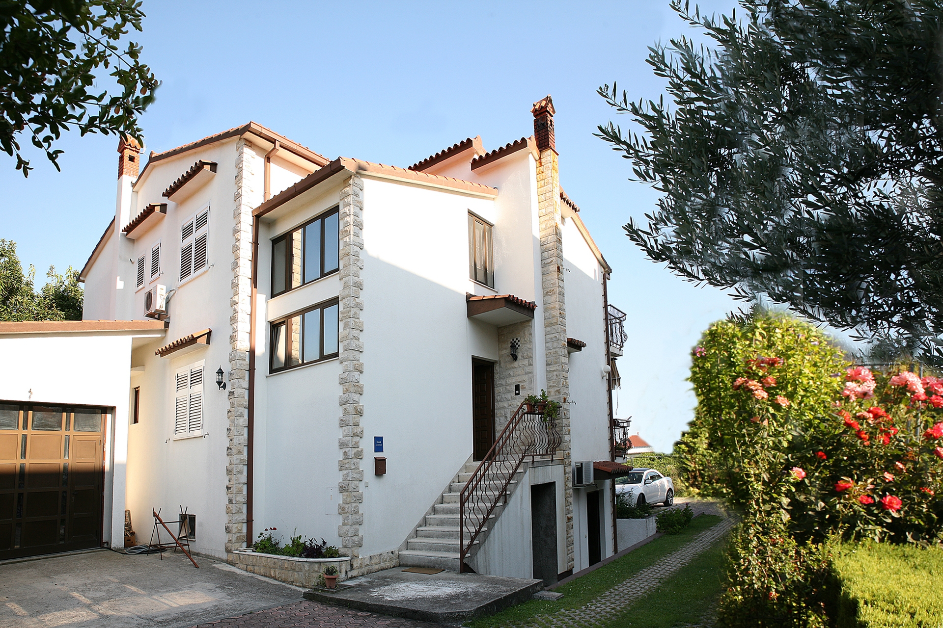 Apartment Božana - with parking : A3 Kastel Luksic, Riviera Split 1