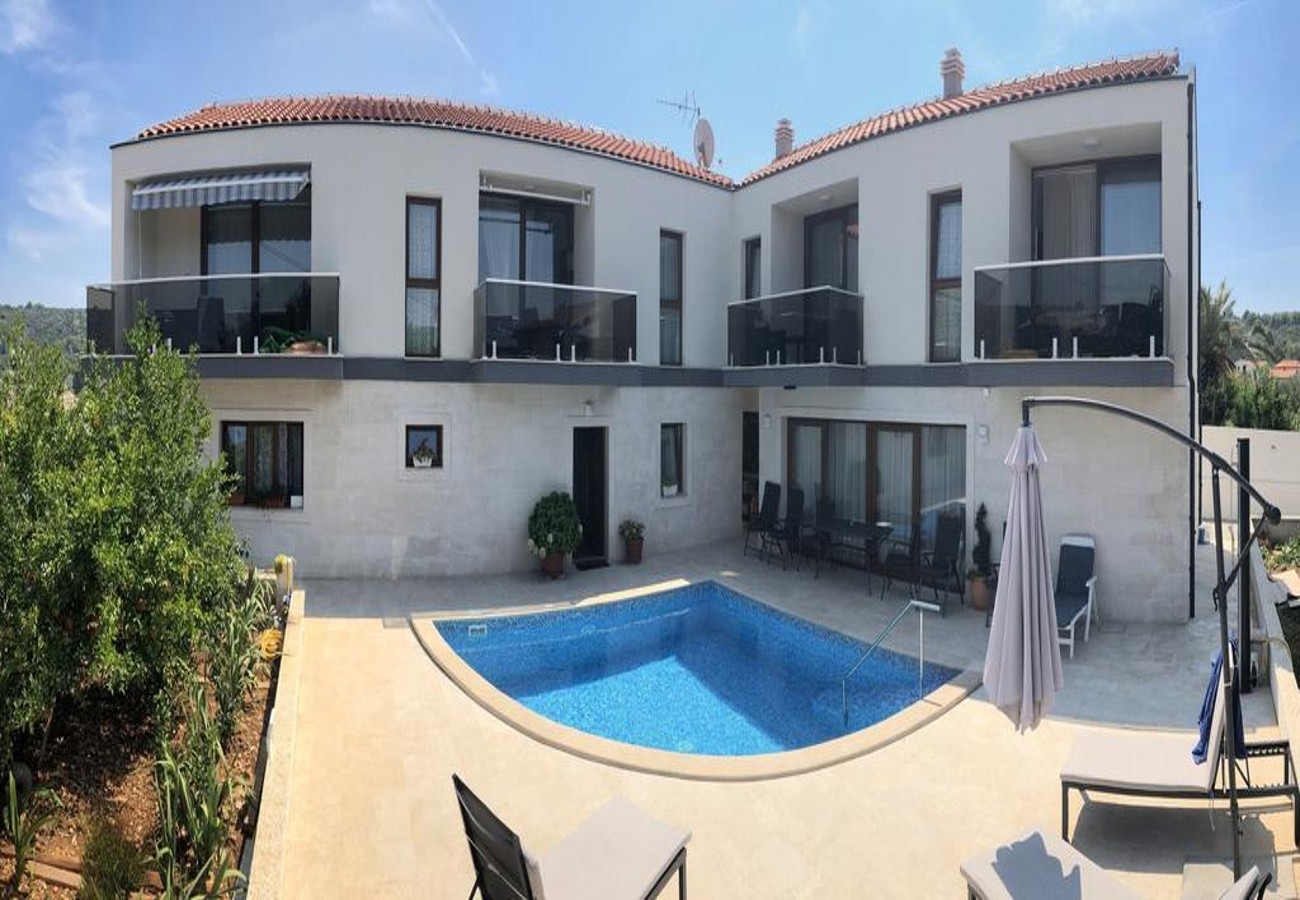 Apartment Ivica - 100m from the sea A5 Drvenik Veli (Island Drvenik Veli), Riviera Trogir 2
