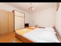 Apartments Zri - low-cost and spacious: A1(6+2) Biograd - Riviera Biograd  - Apartment - A1(6+2): bedroom