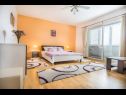 Apartments Sveto - 400 m from beach: A1(4) Biograd - Riviera Biograd  - Apartment - A1(4): bedroom