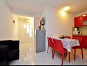 Apartments Šara - free parking: A1(4+2), A2(2+2), A3(2+2) Drage - Riviera Biograd  - Apartment - A1(4+2): kitchen and dining room