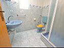 Apartments Šara - free parking: A1(4+2), A2(2+2), A3(2+2) Drage - Riviera Biograd  - Apartment - A2(2+2): bathroom with toilet
