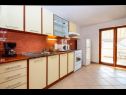 Apartments Marijan - with terrace : A1(2+2), A2(2+2) Drage - Riviera Biograd  - Apartment - A2(2+2): kitchen
