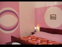 Apartments Nebo - 80 m from beach: A1 Zeleni (2+1), A2 Plavi (4), A3 Ljubicasti (5) Pakostane - Riviera Biograd  - Apartment - A3 Ljubicasti (5): bedroom
