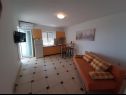 Apartments Bruna - 300m from beach: A1(2+2), A2 1.kat(5), A3 prizemlje(3+2) Pakostane - Riviera Biograd  - Apartment - A1(2+2): dining room