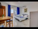 Apartments Tanja - 200m to the beach: A1(2+2), A2(2+2), A3(2+2), A4(2+2), SA5(2) Pakostane - Riviera Biograd  - Apartment - A2(2+2): living room