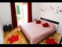 Apartments Renato - 150 m from beach: A1(2+2), A2(2+2) Sveti Filip i Jakov - Riviera Biograd  - Apartment - A1(2+2): bedroom