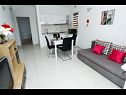 Apartments Renato - 150 m from beach: A1(2+2), A2(2+2) Sveti Filip i Jakov - Riviera Biograd  - Apartment - A2(2+2): living room