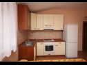 Apartments Vese - 100 m from beach: A1(2+2), A2(2+2), A3(5+3), A4(2+2) Sveti Petar - Riviera Biograd  - Apartment - A3(5+3): kitchen
