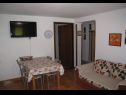 Apartments Dvor - 20 m from beach: A1(4+1) Turanj - Riviera Biograd  - Apartment - A1(4+1): living room