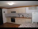 Apartments Dvor - 20 m from beach: A1(4+1) Turanj - Riviera Biograd  - Apartment - A1(4+1): kitchen and dining room
