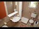 Apartments Ivo - relaxing & comfortable: A1(4+1) Vrgada (Island Vrgada) - Riviera Biograd  - Apartment - A1(4+1): bathroom with toilet