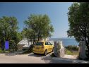Holiday home Ivo - house with pool: H(4+1) Bol - Island Brac  - Croatia - parking