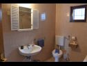 Apartments Frama - 3 apartments: A1 Maslina (2), A2 More (2+2), A3 Lavanda (2+2) Bol - Island Brac  - Apartment - A2 More (2+2): bathroom with toilet