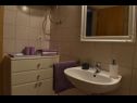 Apartments Frama - 3 apartments: A1 Maslina (2), A2 More (2+2), A3 Lavanda (2+2) Bol - Island Brac  - Apartment - A3 Lavanda (2+2): bathroom with toilet