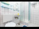 Apartments Milo - 50m from the sea: A1(2) Milna (Brac) - Island Brac  - Apartment - A1(2): bathroom with toilet