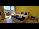Apartments Ivano - 20 m from Sea: A1(6), A2(2+1), A3(2+1), A4(2), A5(4) Cove Osibova (Milna) - Island Brac  - Croatia - Apartment - A1(6): bedroom