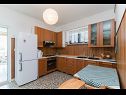 Apartments Damir - free parking : A1(4+2) Postira - Island Brac  - Apartment - A1(4+2): kitchen