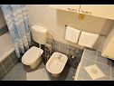 Apartments Tom - comfortable: A2(5+1) Pucisca - Island Brac  - Apartment - A2(5+1): bathroom with toilet