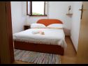 Apartments Neda - perfect location & free parking: A1(6), A2(4+1), A3(4+1) Splitska - Island Brac  - Apartment - A2(4+1): bedroom