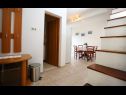 Apartments Neda - perfect location & free parking: A1(6), A2(4+1), A3(4+1) Splitska - Island Brac  - Apartment - A2(4+1): hallway