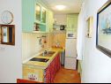 Apartments Dino - 20m from the sea: A1(4+1) Splitska - Island Brac  - Apartment - A1(4+1): kitchen
