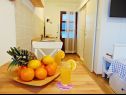 Apartments Dino - 20m from the sea: A1(4+1), SA2 (2+1) Splitska - Island Brac  - Studio apartment - SA2 (2+1): dining room