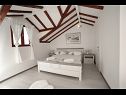 Holiday home Mario - with pool: H(4+2) Supetar - Island Brac  - Croatia - H(4+2): bedroom