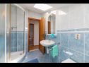 Apartments Ana - 50m from Sea: A3(4+1) Supetar - Island Brac  - Apartment - A3(4+1): bathroom with toilet
