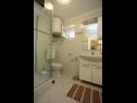 Apartments Ali - modern apartments: A1(4+1), A2(4+1) Supetar - Island Brac  - Apartment - A2(4+1): bathroom with toilet