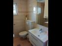 Apartments Marino - near family friendly beach: A1(2+3), A2(2+2) Supetar - Island Brac  - Apartment - A2(2+2): bathroom with toilet
