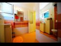 Holiday home Mari - with pool: H(8+1) Supetar - Island Brac  - Croatia - H(8+1): bathroom with toilet