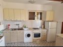 Apartments Smilja - great location: A1(6+1) Gornji-Pašike, A2(4+1) Donji-Pašike Supetar - Island Brac  - Apartment - A1(6+1) Gornji-Pašike: kitchen