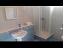 Apartments Šimi - free parking: A1(4) Supetar - Island Brac  - Apartment - A1(4): bathroom with toilet