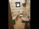 Apartments Dragi - 250 m from the beach: A1(6) Supetar - Island Brac  - Apartment - A1(6): bathroom with toilet