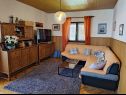 Apartments Dragi - 250 m from the beach: A1(6) Supetar - Island Brac  - Apartment - A1(6): living room