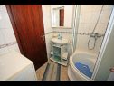Apartments Vrilo - 30m from the sea A1(4+2) Supetar - Island Brac  - Apartment - A1(4+2): bathroom with toilet