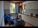 Apartments Mar - 50 m from beach: A1(4+1), A2(4+1), A3(4+1) Sutivan - Island Brac  - Apartment - A1(4+1): kitchen and dining room