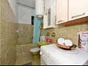 Apartments Aurelija - 20 m from beach: A1(4+2), A2(4), A3(2+2) Arbanija - Island Ciovo  - Apartment - A1(4+2): bathroom with toilet