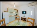 Apartments Dome - 30 m from beach : A1(4), A2(4), A3(4) Arbanija - Island Ciovo  - Apartment - A1(4): kitchen and dining room