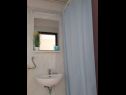 Apartments Lilac - 100m from pebble beach : A1(7) Arbanija - Island Ciovo  - Apartment - A1(7): bathroom with toilet