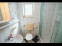 Apartments Bela2 - great location A1 B1(4), A2 C1(4), A3 D1(4+1) Mastrinka - Island Ciovo  - Apartment - A2 C1(4): bathroom with toilet