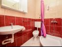 Apartments Vini - by the sea: A1(2+2), A2(2), A3(4), A4(4), A5(2+2), A6(2+2) Mastrinka - Island Ciovo  - Apartment - A5(2+2): bathroom with toilet