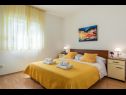 Apartments Ani - beautiful sea view: A1 Plavi(2+2), A2 Žuti(2+2) Mastrinka - Island Ciovo  - Apartment - A2 Žuti(2+2): bedroom